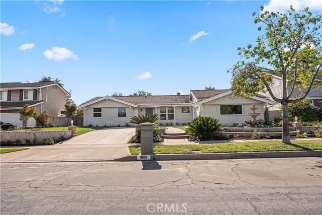 1809 Celeste Lane, Fullerton CA: https://media.crmls.org/medias/2caca6f2-2e2c-47bb-9e04-25e6e26b8032.jpg