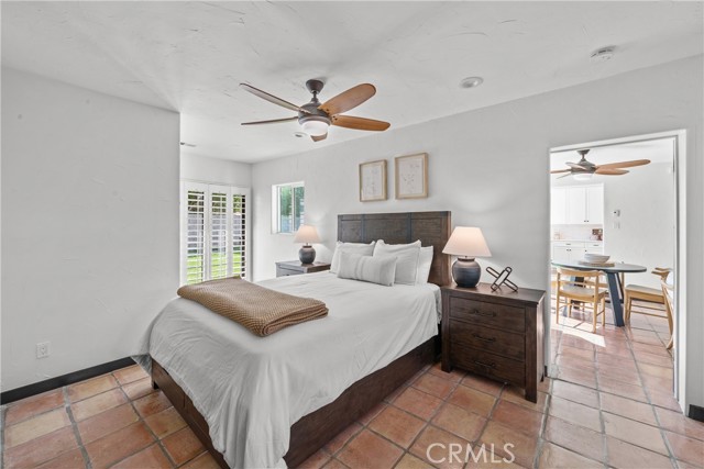 642 S Mountain View Drive, Palm Springs CA: https://media.crmls.org/medias/2cacf7a5-60e8-40e3-9f27-3e7992b87639.jpg