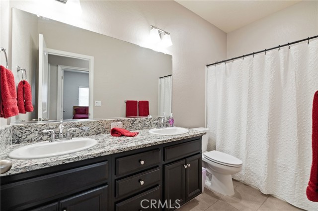 Detail Gallery Image 17 of 32 For 748 Expedition Way, Madera,  CA 93636 - 3 Beds | 2 Baths