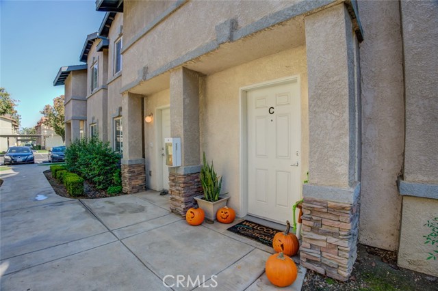 Detail Gallery Image 10 of 42 For 600 Hosking #10,  Bakersfield,  CA 93307 - 10 Beds | 7 Baths