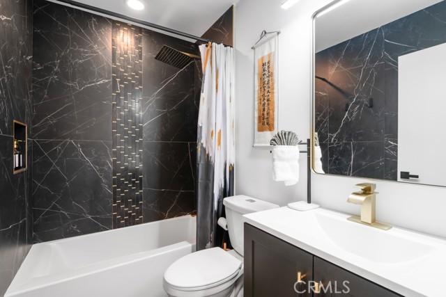 Detail Gallery Image 31 of 60 For 1980 E Rochelle Rd, Palm Springs,  CA 92262 - 5 Beds | 3 Baths