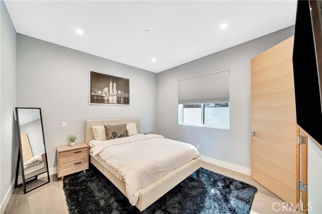 5622 Katherine, Sherman Oaks CA: https://media.crmls.org/medias/2cadd200-4087-4cbd-a8b9-40c86a8300ca.jpg