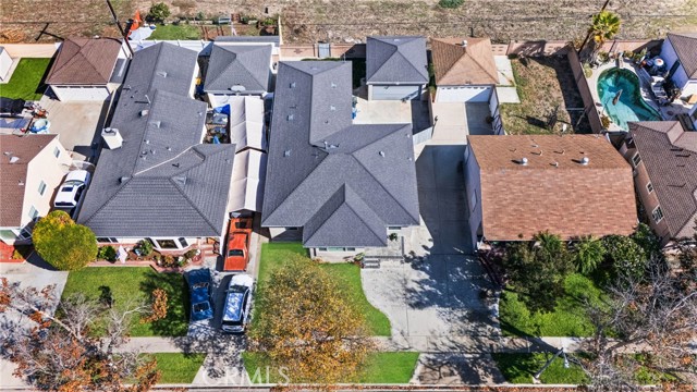 Detail Gallery Image 30 of 49 For 6053 Turnergrove, Lakewood,  CA 90713 - 4 Beds | 3 Baths