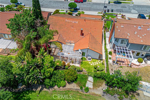 1736 Island Drive, Fullerton CA: https://media.crmls.org/medias/2caeff67-09d8-445f-8e98-9abed3e320af.jpg