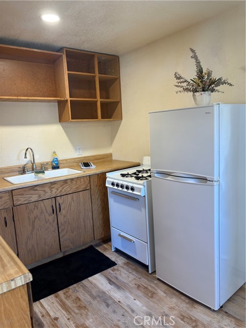 1131 Apple Avenue, Wrightwood CA: https://media.crmls.org/medias/2caf240e-2072-49ce-8ff5-9c87677d22ce.jpg