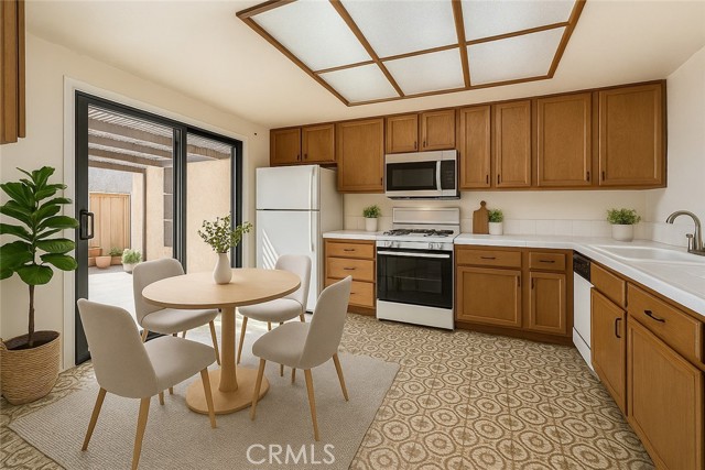 20027 Community Street, Winnetka CA: https://media.crmls.org/medias/2caf9a38-9679-4de2-8e37-fb7b06641550.jpg