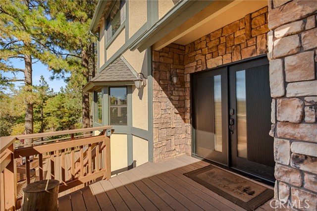 Detail Gallery Image 6 of 47 For 27808 Alpen, Lake Arrowhead,  CA 92352 - 4 Beds | 3/1 Baths
