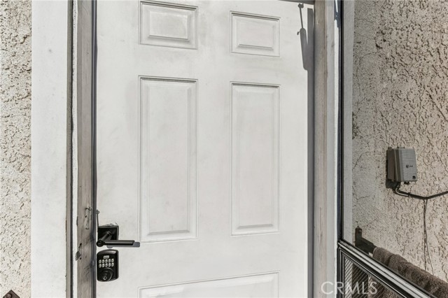 Detail Gallery Image 14 of 38 For 342 W 56th, Los Angeles,  CA 90037 - 8 Beds | 4 Baths