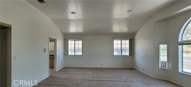 Image 16 of 32 For 1389 Hillside Street