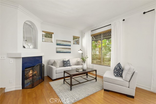 Detail Gallery Image 3 of 34 For 32 Breakers Ln, Aliso Viejo,  CA 92656 - 2 Beds | 2/1 Baths