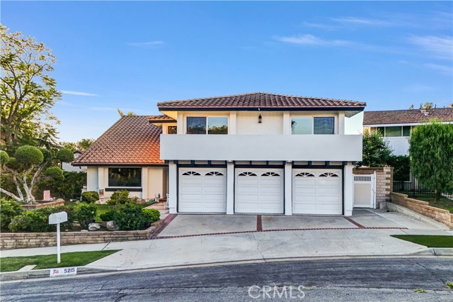 Detail Gallery Image 38 of 42 For 5215 E Rolling Hills Dr, Anaheim Hills,  CA 92807 - 5 Beds | 3 Baths