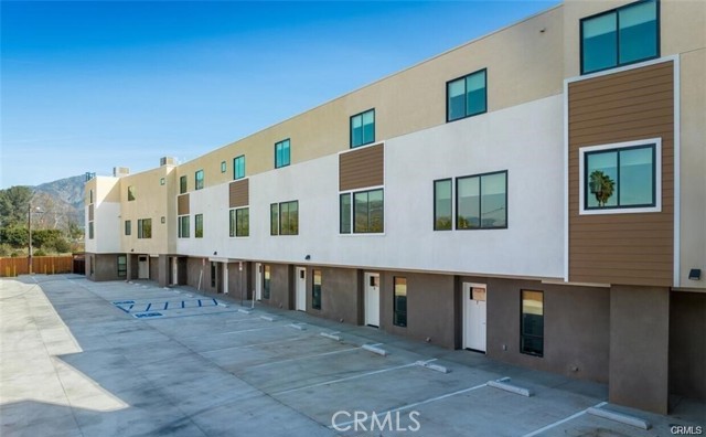 4251 E Live Oak Ave, Arcadia CA: https://media.crmls.org/medias/2cb16b72-f706-4977-9064-930888f5118c.jpg