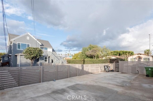 Detail Gallery Image 34 of 35 For 1613 West Bld, Los Angeles,  CA 90019 - 3 Beds | 2/1 Baths