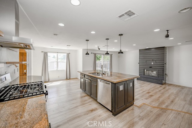 25252 Atwood Boulevard, Newhall CA: https://media.crmls.org/medias/2cb1a91f-88b9-442d-ad8c-c025f2b05c8f.jpg