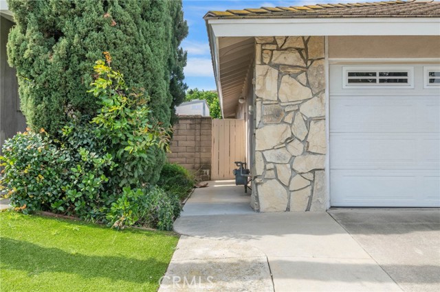 Detail Gallery Image 3 of 40 For 21851 Ute Way, Lake Forest,  CA 92630 - 3 Beds | 2/1 Baths