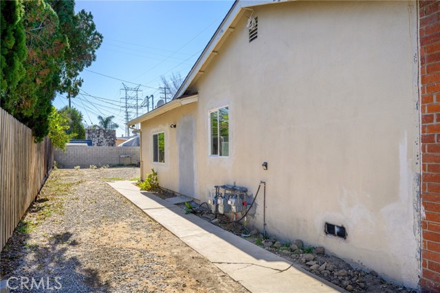 Detail Gallery Image 29 of 29 For 18824 Arminta St, Reseda,  CA 91335 - 3 Beds | 2 Baths