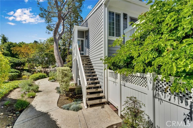 Detail Gallery Image 5 of 29 For 1301 via Sebastian #24,  San Pedro,  CA 90732 - 2 Beds | 2 Baths