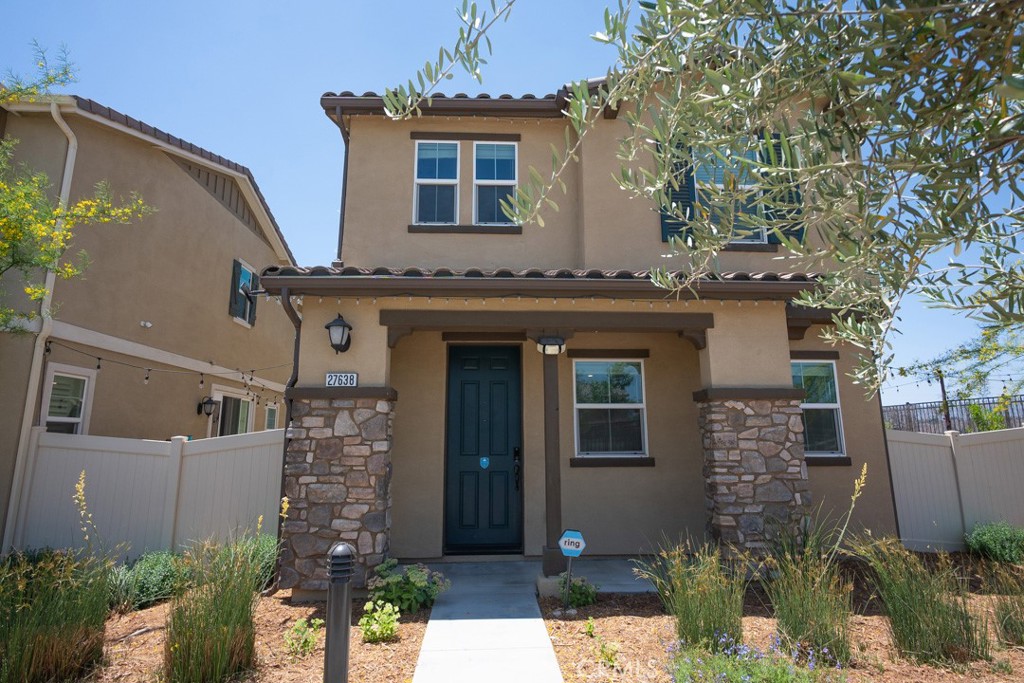 27638 Sawtooth Lane