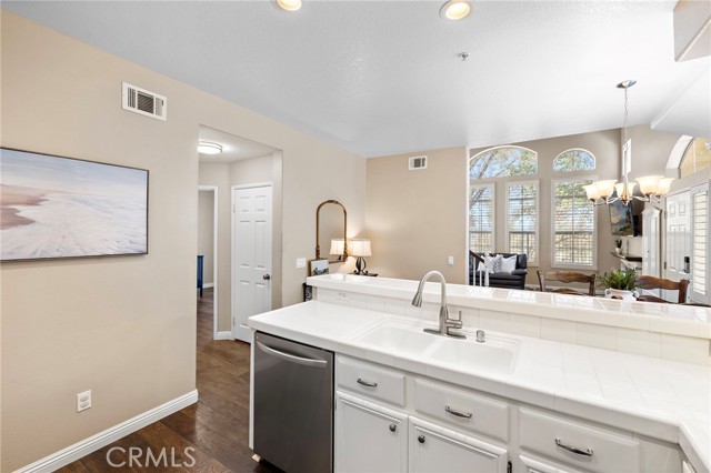 Detail Gallery Image 9 of 36 For 68 Tierra Montanosa, Rancho Santa Margarita,  CA 92688 - 3 Beds | 3 Baths