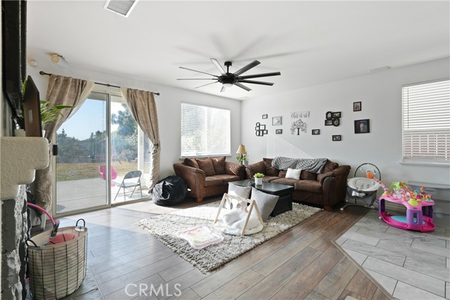Detail Gallery Image 20 of 75 For 16075 Palomino Ln, Moreno Valley,  CA 92551 - 4 Beds | 2/1 Baths