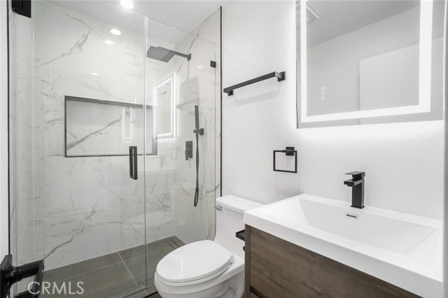 1410 Coranado Avenue, Long Beach CA: https://media.crmls.org/medias/2cb4af23-b72d-4778-b2aa-4f9b2f65731f.jpg