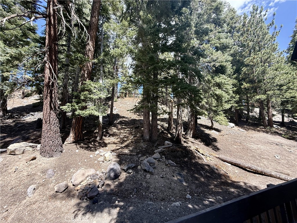 https://media.crmls.org/medias/2cb5bb6f-7aa5-4d41-9170-0750397b4528.jpg?preset=X-Large