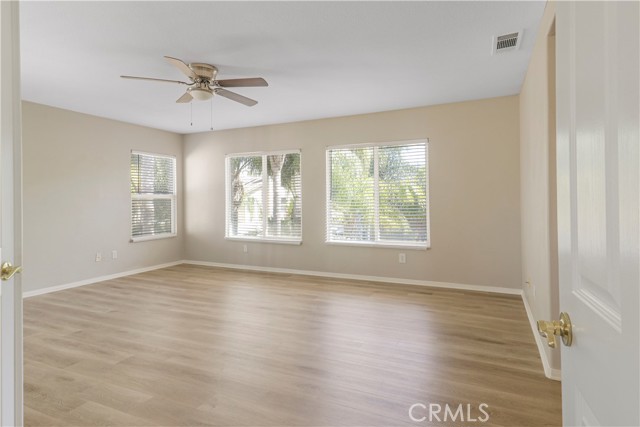 Image 13 of 34 For 33558 Iris Lane