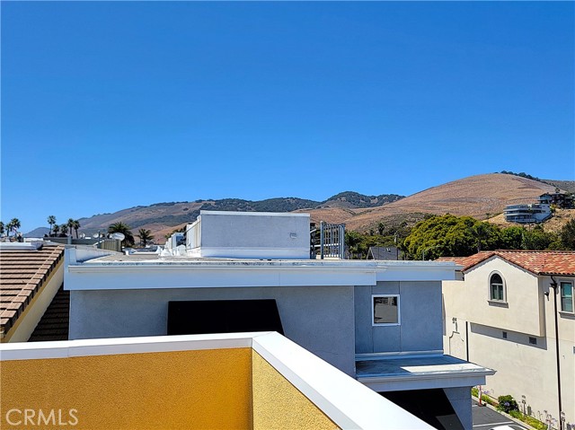 393 Wadsworth Avenue, Pismo Beach CA: https://media.crmls.org/medias/2cb64422-4d29-4ff3-a24b-770e972ff92e.jpg