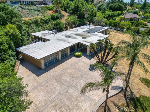 Image 2 of 67 For 950 Spring Meadow Drive