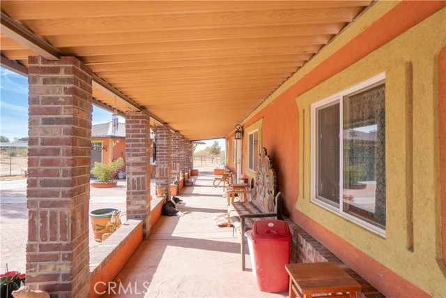 14221 Tumbleweed Road, Phelan CA: https://media.crmls.org/medias/2cb766c4-1eb5-4f82-9b07-4a06a9c45d95.jpg