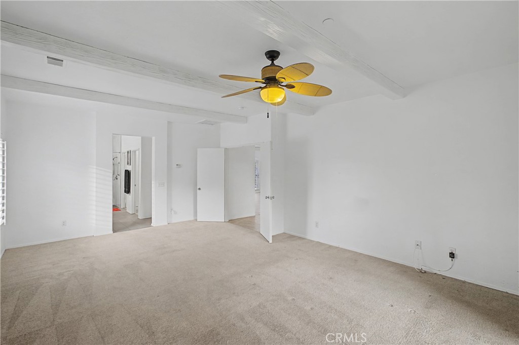 https://media.crmls.org/medias/2cb7aadf-a1e8-4151-9993-e709651da172.jpg?preset=X-Large