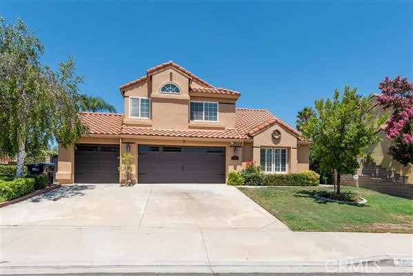 3212 Mitchell Drive, Chino Hills CA: https://media.crmls.org/medias/2cb8370a-4037-4bea-b1d1-9c96d846b513.jpg