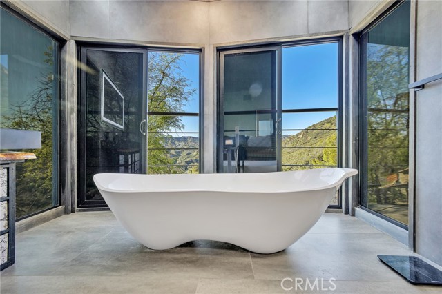 Detail Gallery Image 40 of 59 For 850 Cold Canyon Rd, Calabasas,  CA 91302 - 5 Beds | 4 Baths