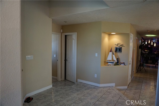 Detail Gallery Image 8 of 37 For 18245 Mainsail Ln, Victorville,  CA 92395 - 4 Beds | 3 Baths