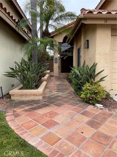 Detail Gallery Image 2 of 24 For 14 Calella, Laguna Niguel,  CA 92677 - 4 Beds | 3 Baths