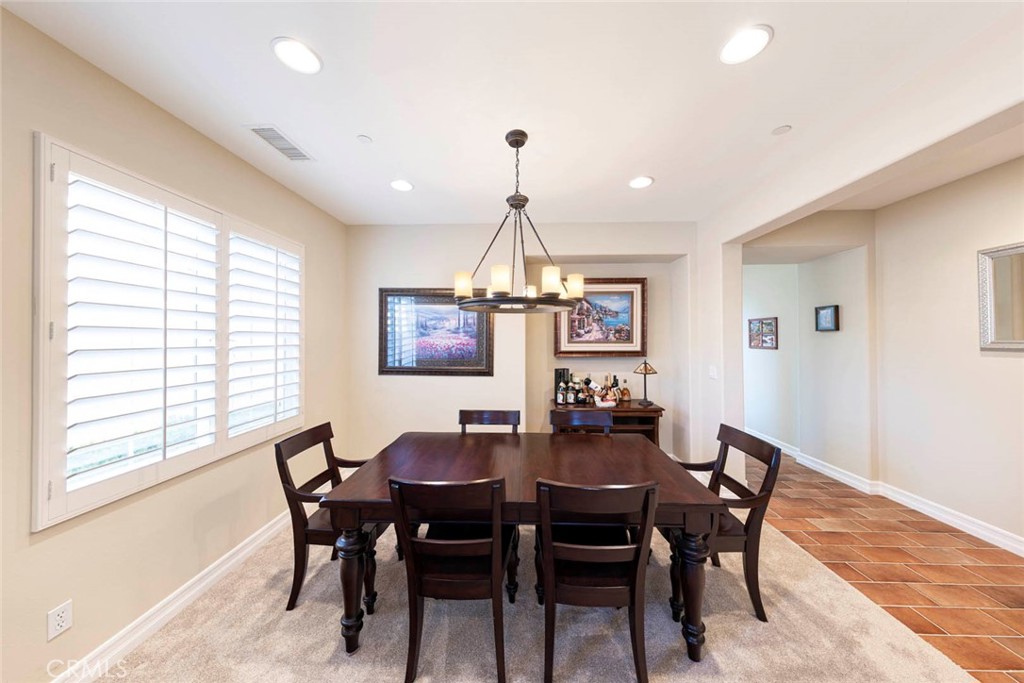 MLS #OC25172072 img 6