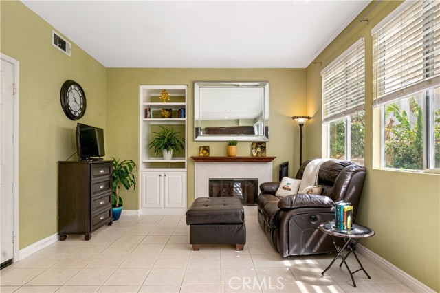Detail Gallery Image 16 of 49 For 11782 Summergrove Ct, Fountain Valley,  CA 92708 - 3 Beds | 2/1 Baths
