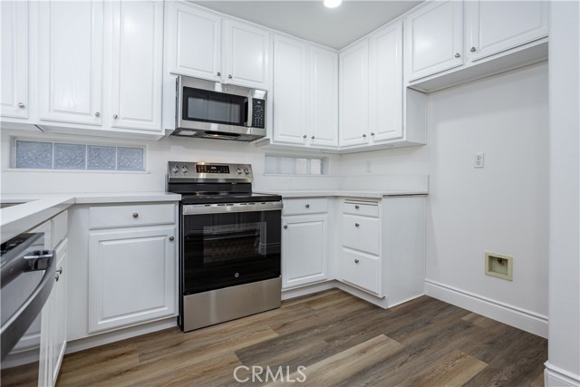 Detail Gallery Image 13 of 31 For 9815 Cabbage Rose, Bakersfield,  CA 93311 - 2 Beds | 2 Baths