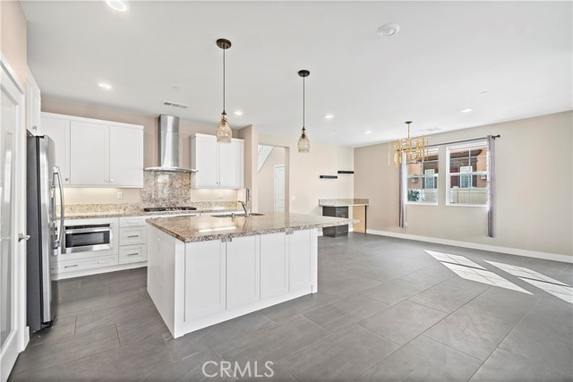 Detail Gallery Image 9 of 40 For 1551 E Colver, Covina,  CA 91724 - 4 Beds | 3 Baths