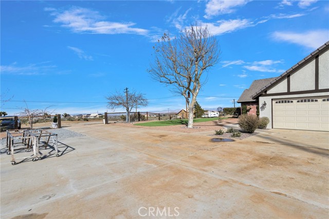 Detail Gallery Image 8 of 68 For 5205 Snow Line, Phelan,  CA 92371 - 3 Beds | 2 Baths