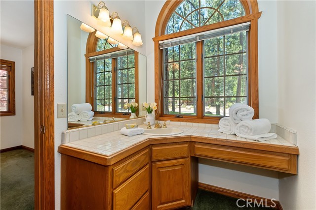 Detail Gallery Image 34 of 44 For 531 Killington Way, Big Bear Lake,  CA 92315 - 4 Beds | 2/1 Baths