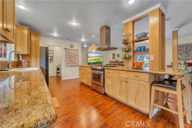 Detail Gallery Image 10 of 42 For 42815 16th, Lancaster,  CA 93534 - 4 Beds | 3 Baths