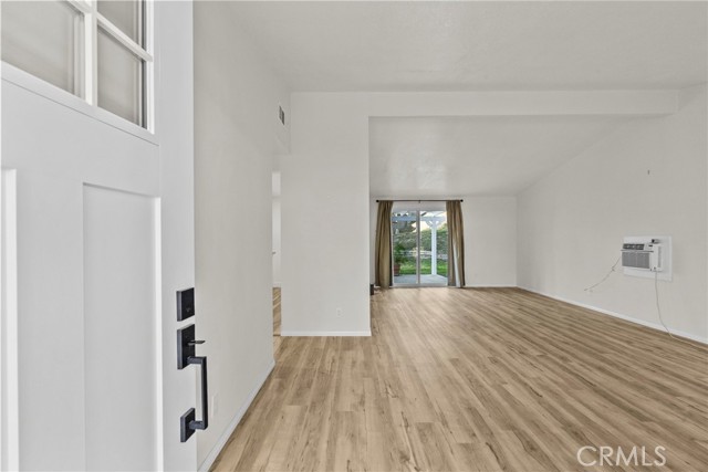 Detail Gallery Image 2 of 21 For 18851 Delight, Canyon Country,  CA 91351 - 3 Beds | 2 Baths