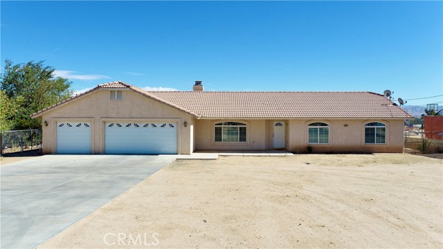 Detail Gallery Image 1 of 65 For 11837 11th Ave, Hesperia,  CA 92345 - 4 Beds | 3 Baths