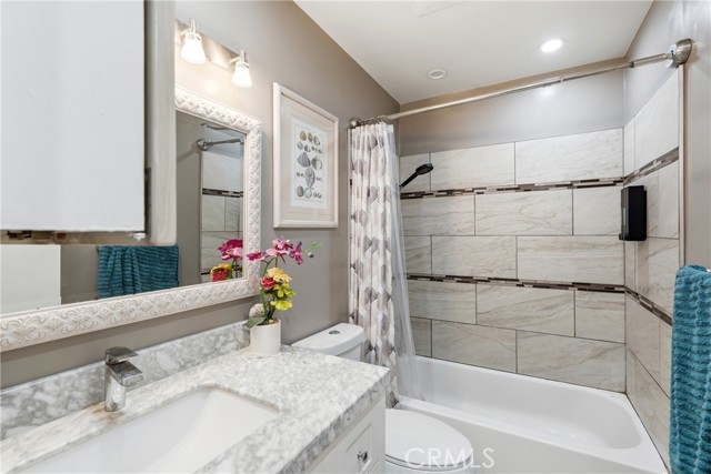 Detail Gallery Image 14 of 19 For 4727 W 147th, Lawndale,  CA 90260 - 2 Beds | 2 Baths