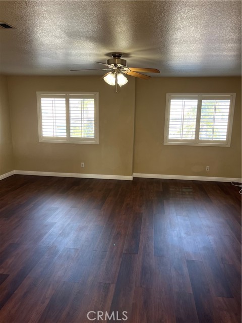 Detail Gallery Image 21 of 31 For 13536 Bunker Hill Pl, Fontana,  CA 92336 - 4 Beds | 3 Baths