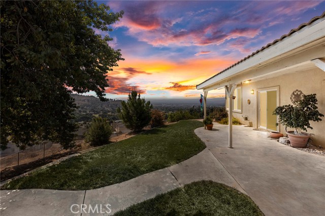 Detail Gallery Image 3 of 49 For 7871 Virtue Vista Dr, Jurupa Valley,  CA 92509 - 4 Beds | 2/1 Baths