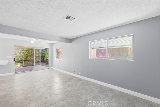 Detail Gallery Image 27 of 38 For 24673 Barton, Loma Linda,  CA 92354 - 3 Beds | 2 Baths