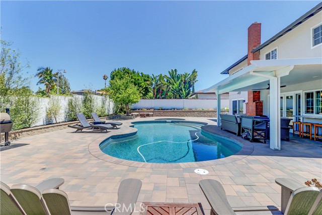 25701 Minoa Drive, Mission Viejo CA: https://media.crmls.org/medias/2cc04e7b-376b-4bbd-93fb-cb5125c9acc0.jpg