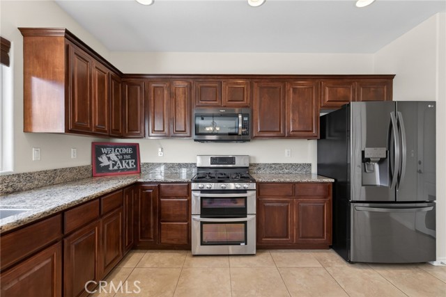 Detail Gallery Image 15 of 54 For 22270 Pinto Dr, Canyon Lake,  CA 92587 - 4 Beds | 3 Baths